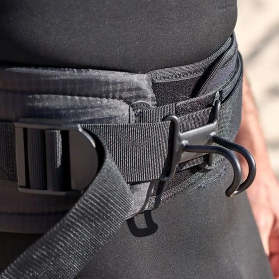 Vinaka Wingsurf  V1 Black Harness - Slingshot Bulgaria Thumbnail 4